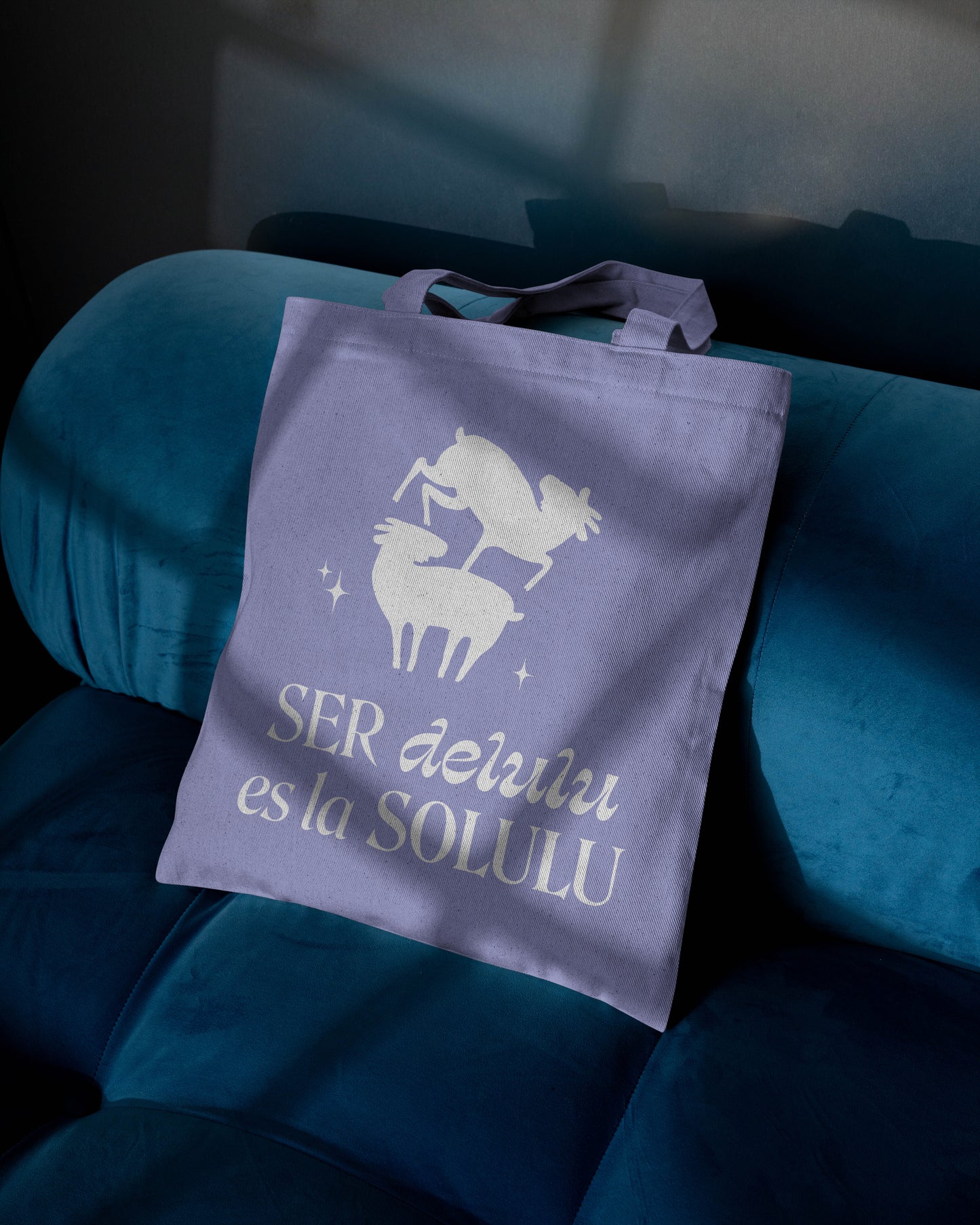 Tote Bag Ser Delulu la Solulu - Morado